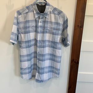 Men’s size small Wrangler dress shirt
